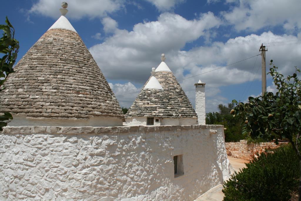 오스투니 Trullo Picchiagiuda 빌라 외부 사진