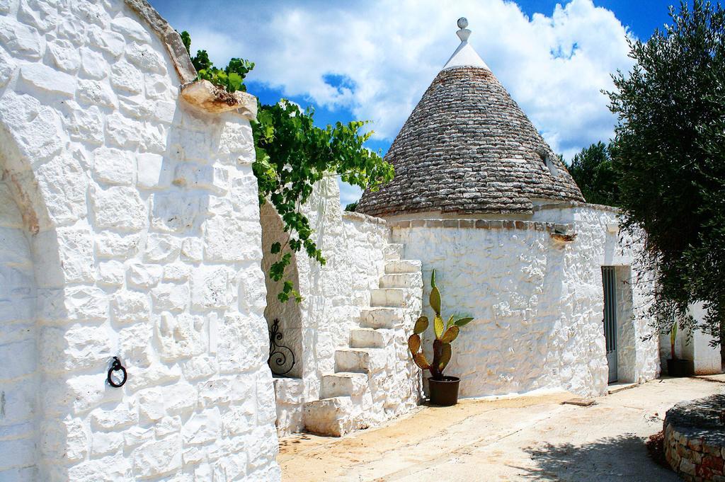 오스투니 Trullo Picchiagiuda 빌라 외부 사진