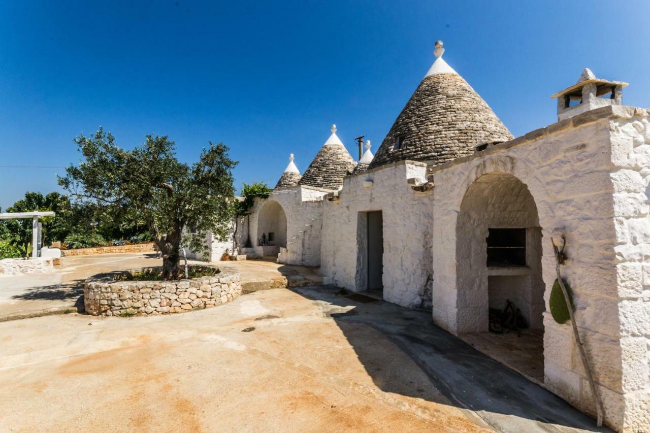 오스투니 Trullo Picchiagiuda 빌라 외부 사진